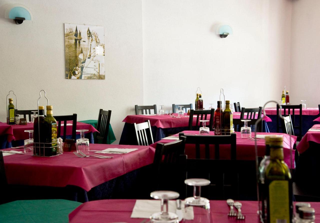 Hotel Maris Stella Riccione Zewnętrze zdjęcie