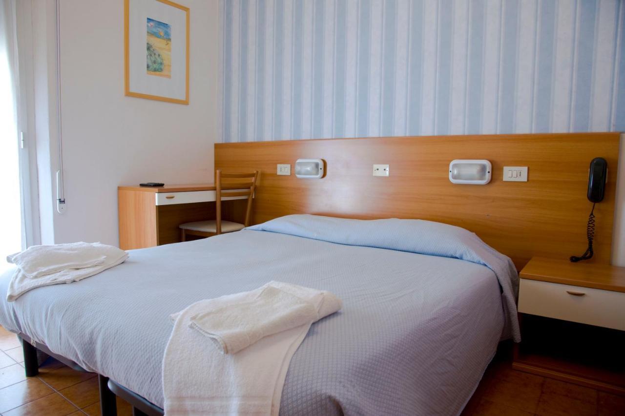 Hotel Maris Stella Riccione Zewnętrze zdjęcie