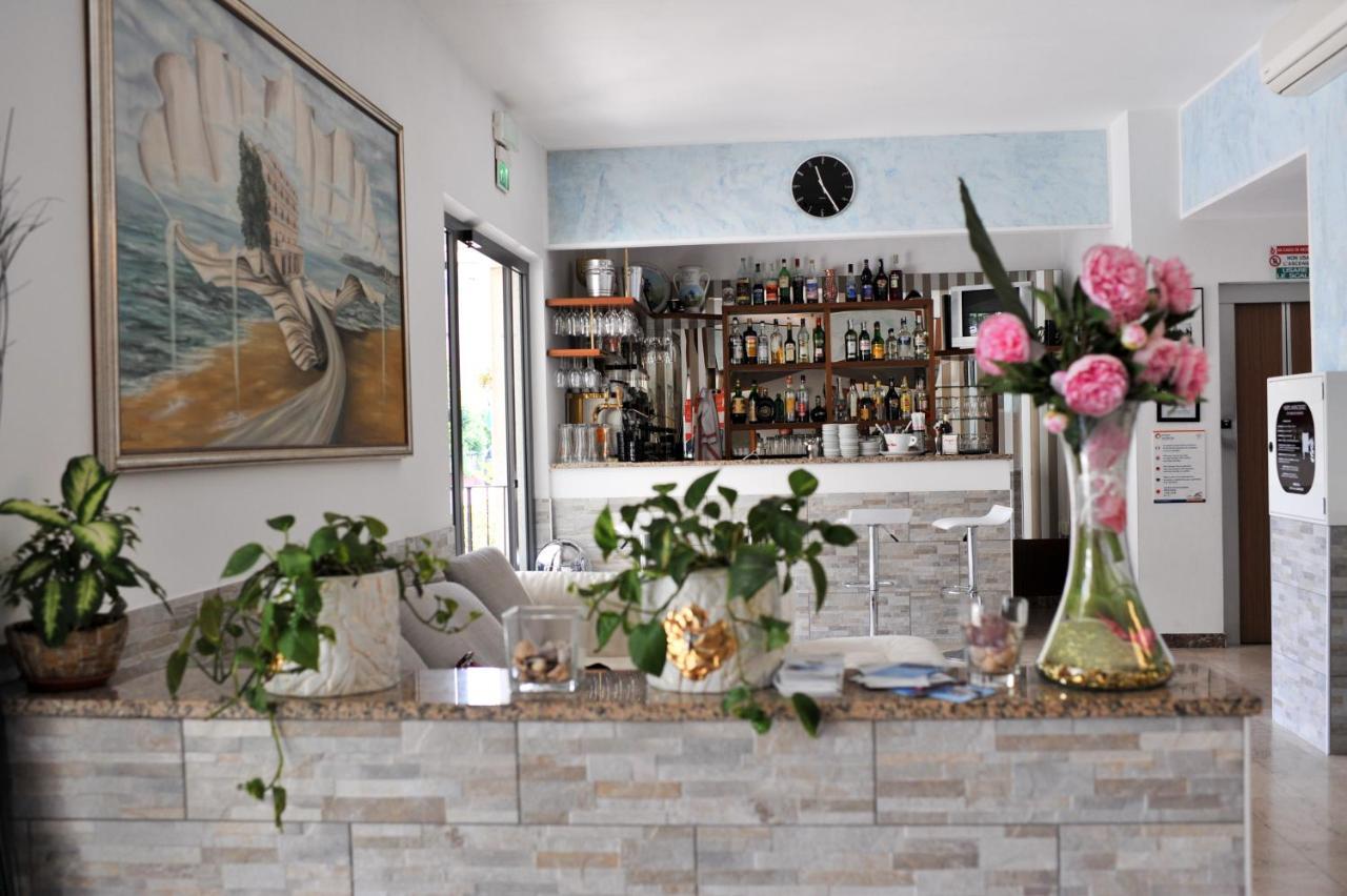 Hotel Maris Stella Riccione Zewnętrze zdjęcie