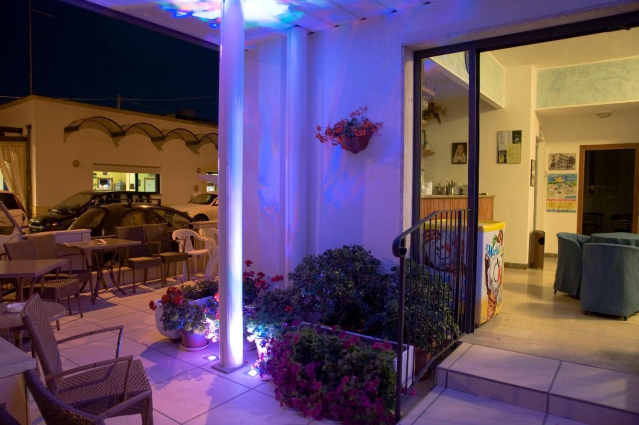 Hotel Maris Stella Riccione Zewnętrze zdjęcie
