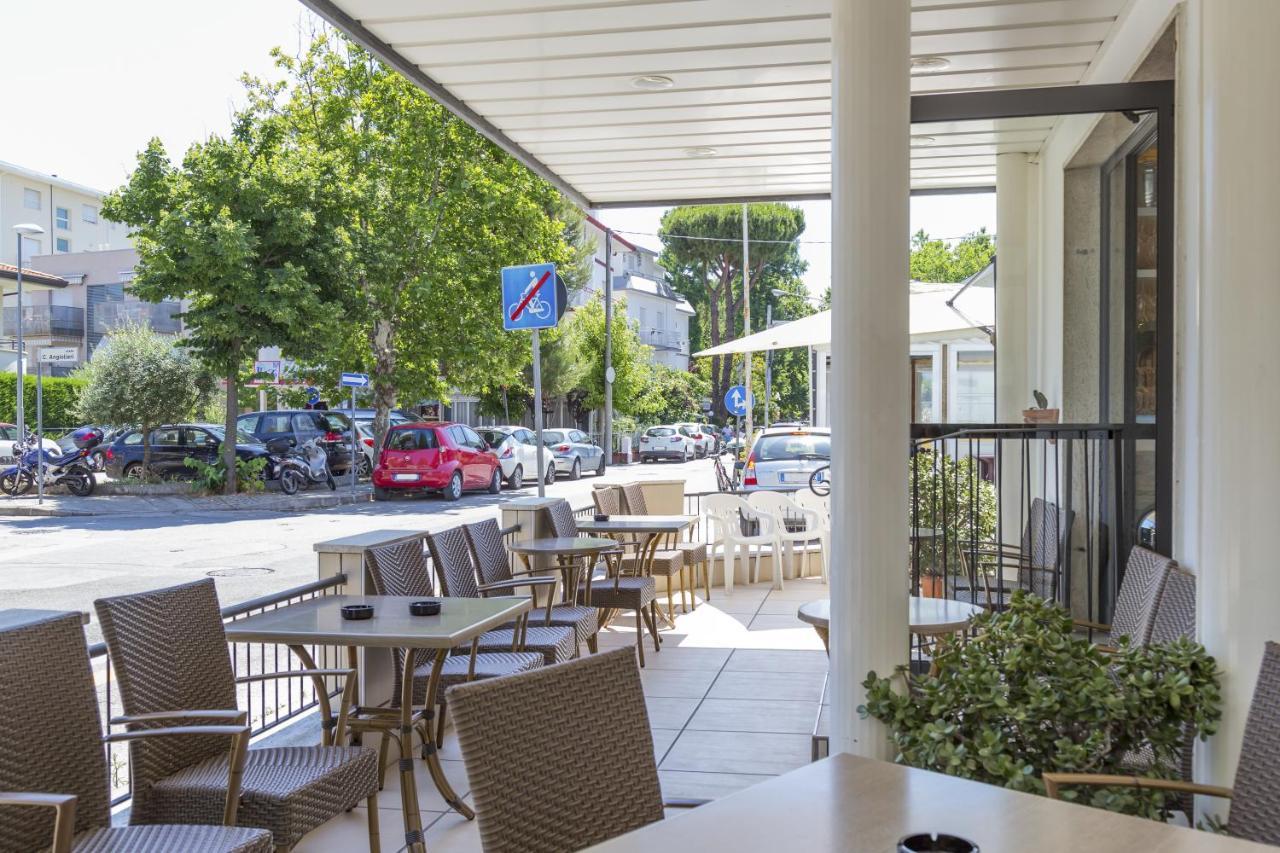 Hotel Maris Stella Riccione Zewnętrze zdjęcie