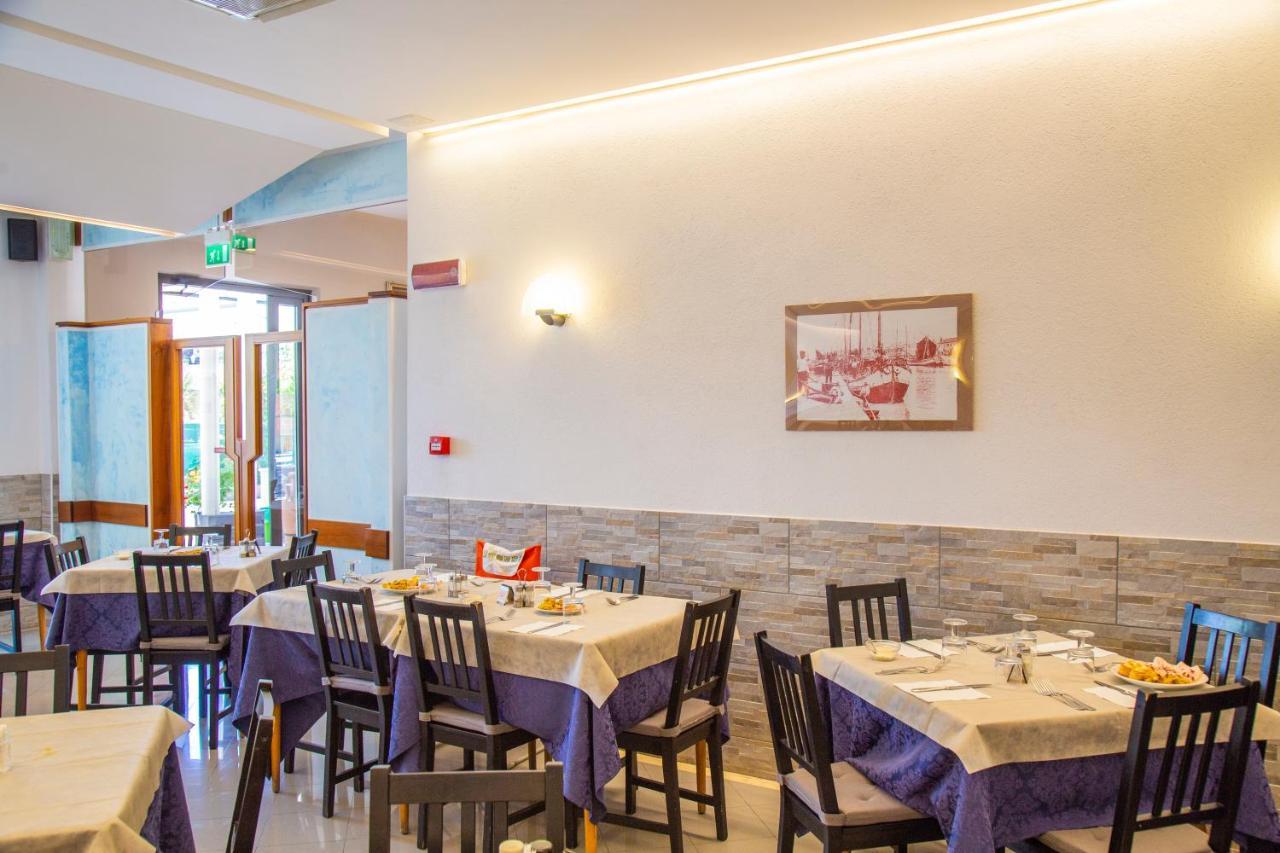 Hotel Maris Stella Riccione Zewnętrze zdjęcie
