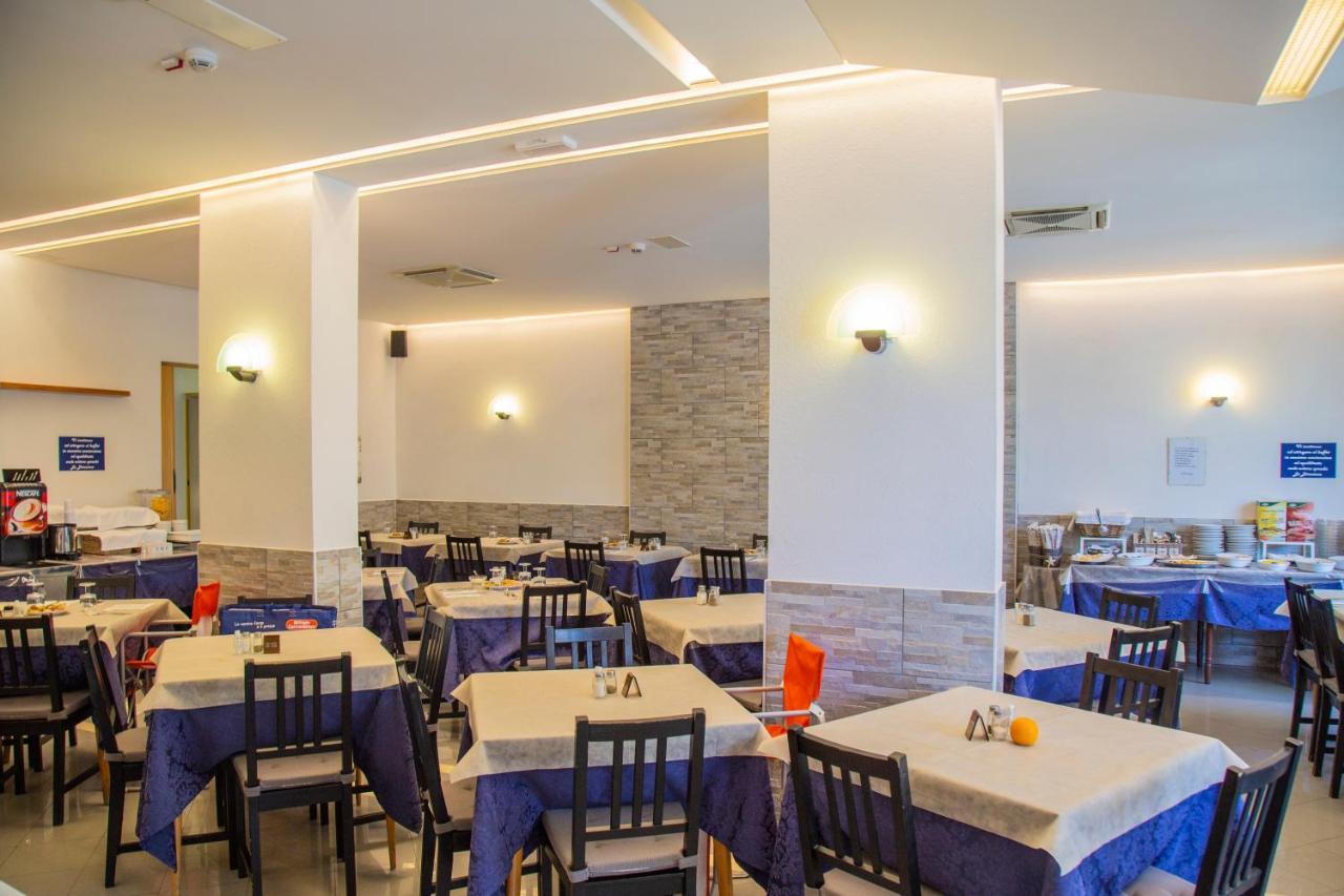 Hotel Maris Stella Riccione Zewnętrze zdjęcie